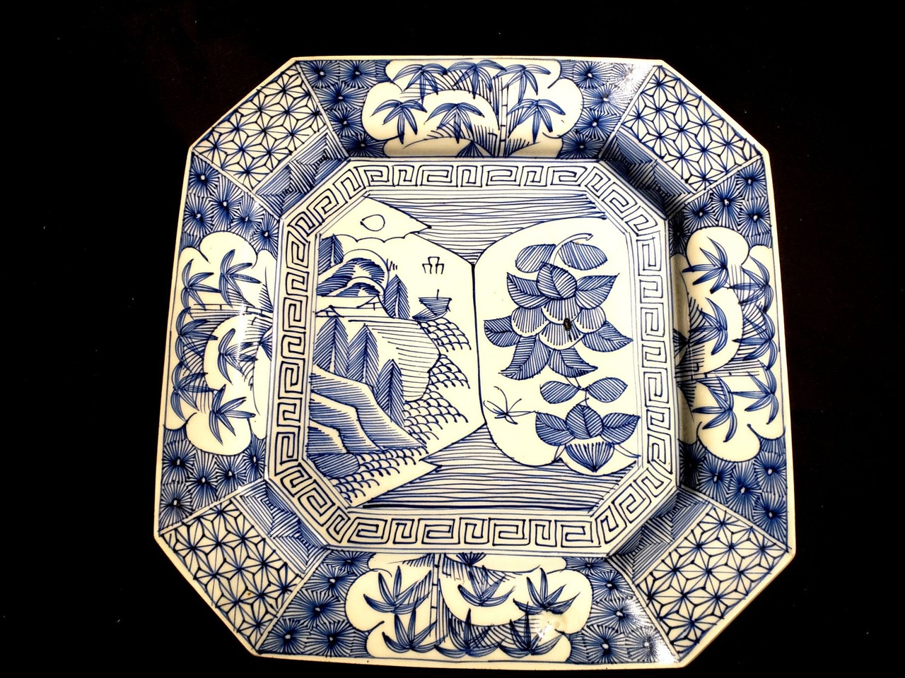 伊万里焼 染付皿 八角皿 大皿 S-0018